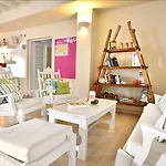 Erato Mykonos 3* Ornos (Mykonos)