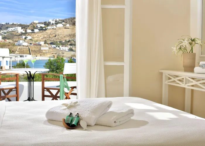 Erato Mykonos 3*